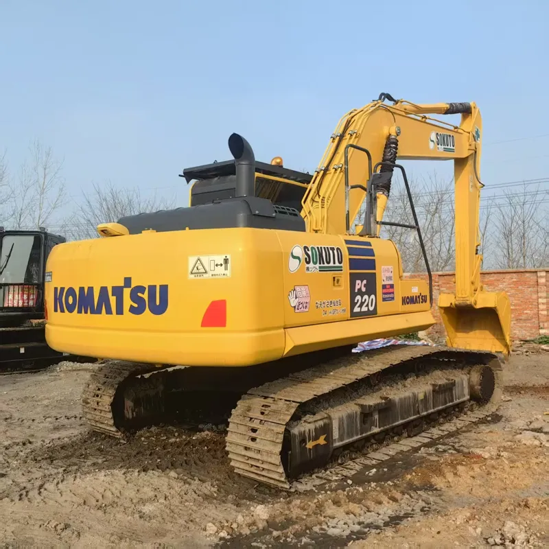 二手小松220-8挖掘机