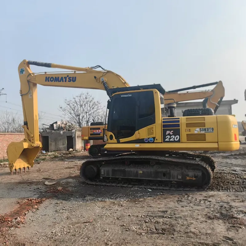 二手小松220-8挖掘机