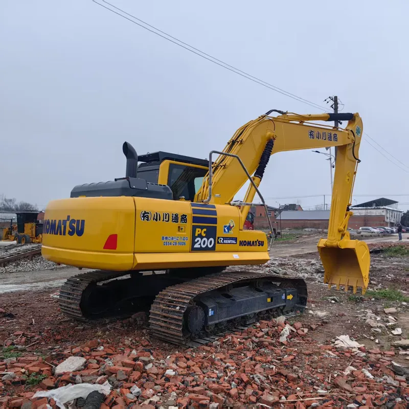 二手小松200-8挖掘机