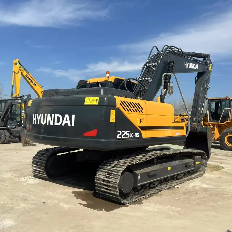 二手现代225-9挖掘机