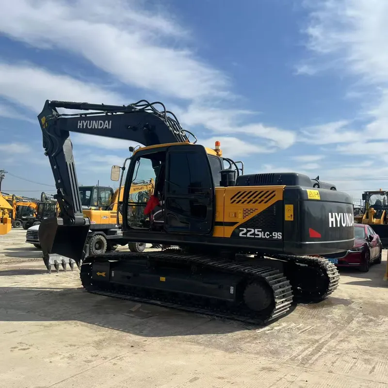 二手现代225-9挖掘机