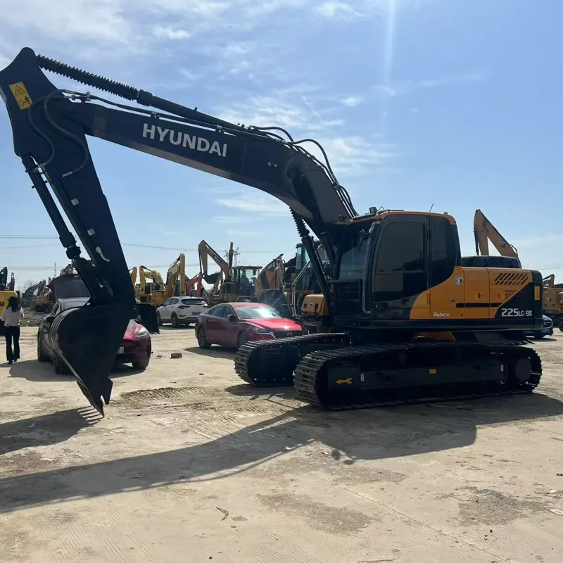 二手现代225-9挖掘机