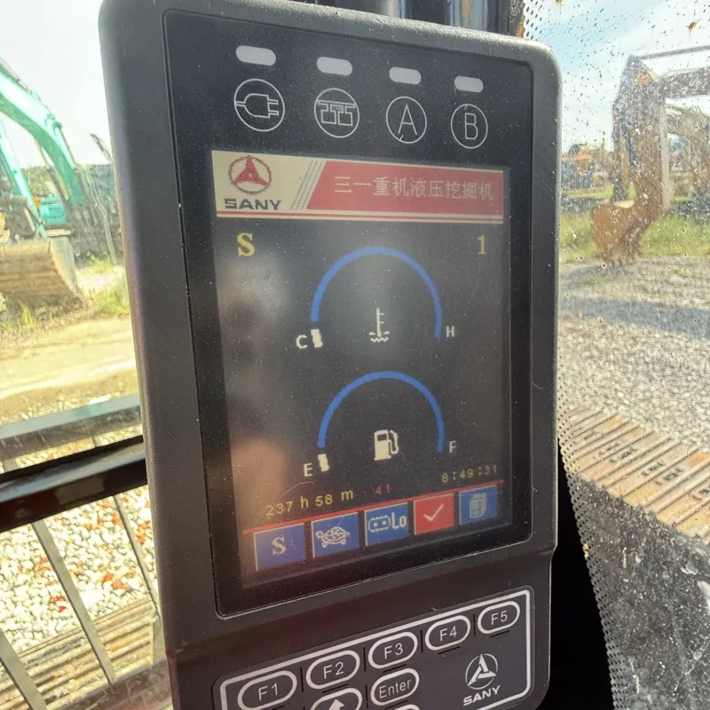 二手三一215挖掘机