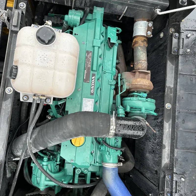 二手沃尔沃240挖掘机