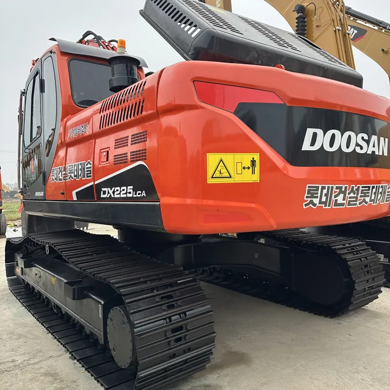 二手斗山225-9挖掘机
