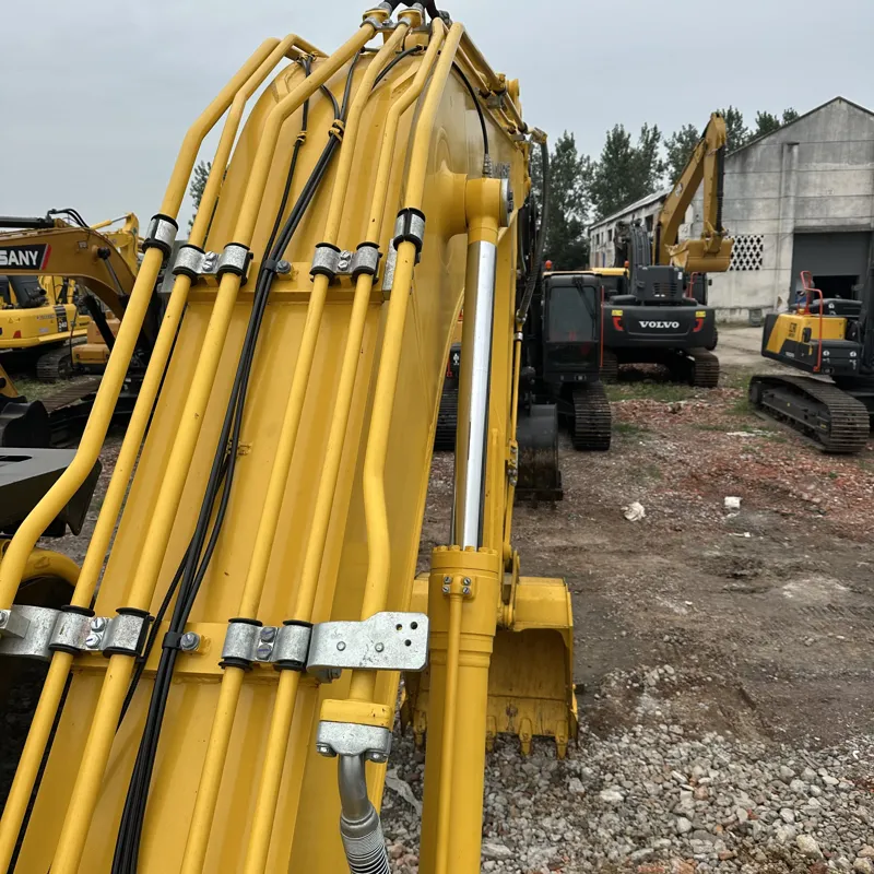 二手小松210-8挖掘机