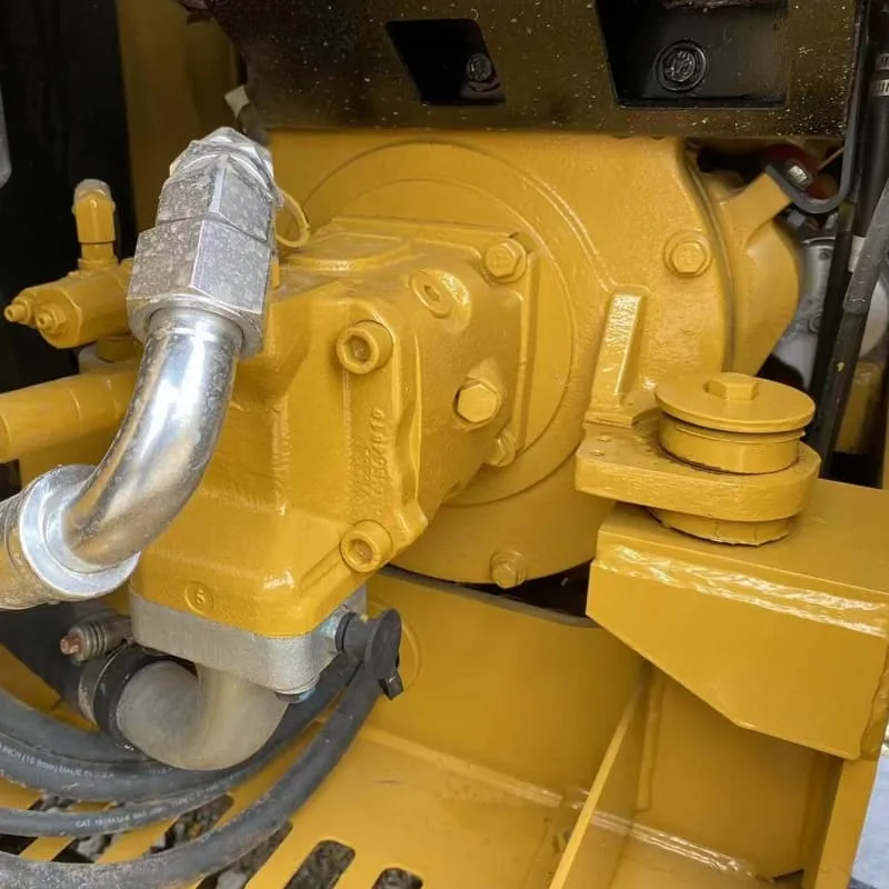 二手卡特305.5E2挖掘机