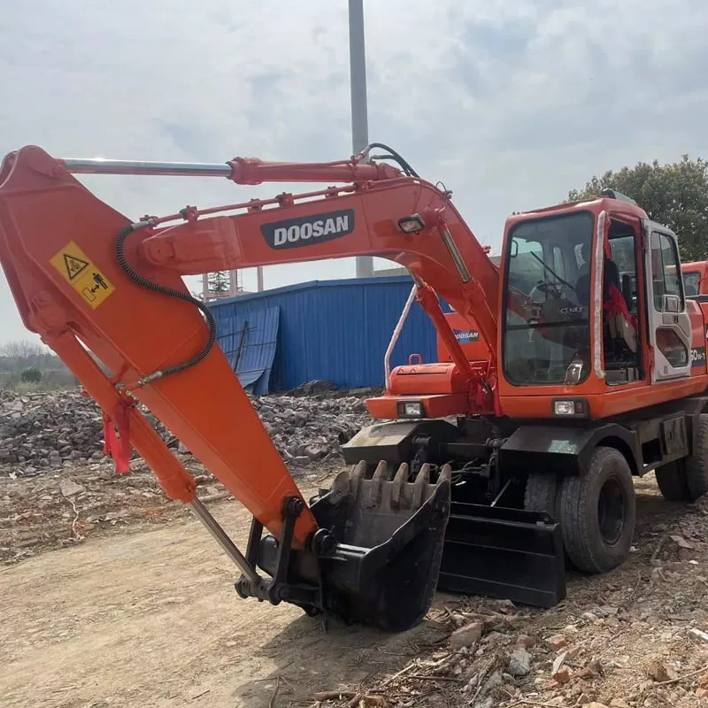 Used 斗山DX150W-7 excavator