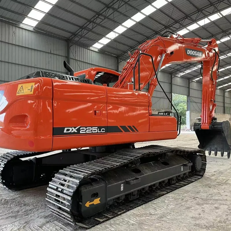 Used 斗山DX225LC excavator