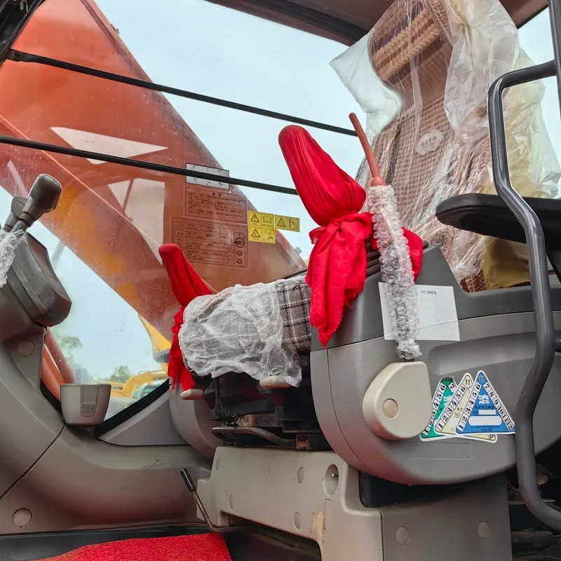 二手日立ZX240-3挖掘机