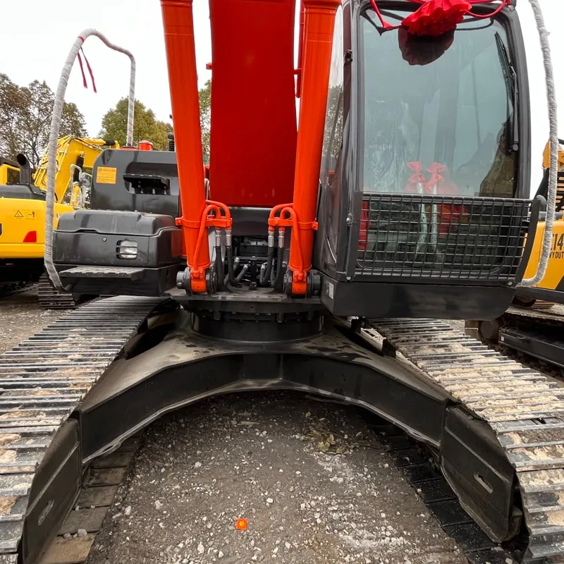 二手日立ZX240-3挖掘机