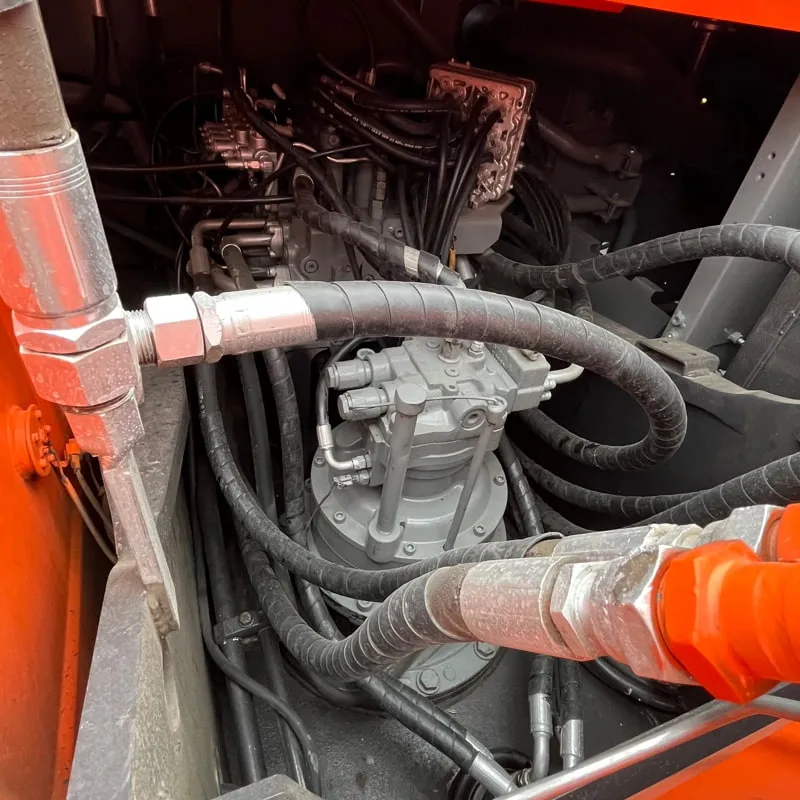 二手日立ZX240-3挖掘机