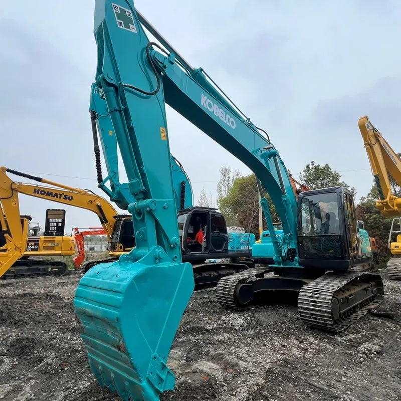 二手神钢SK200D挖掘机