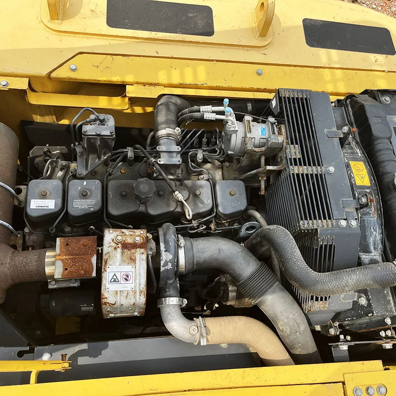 二手小松200-7挖掘机