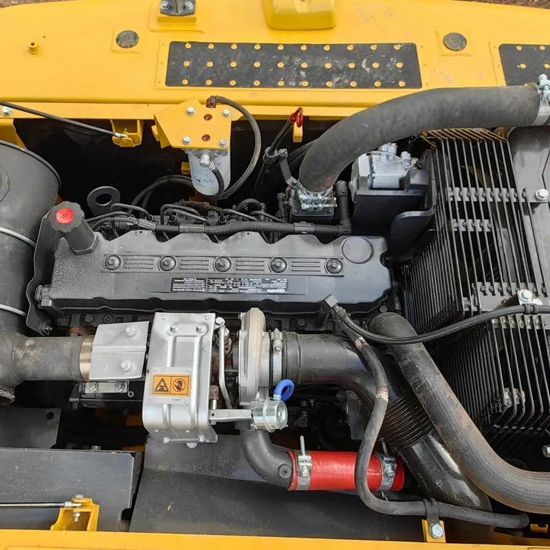 二手小松200-8MO挖掘机