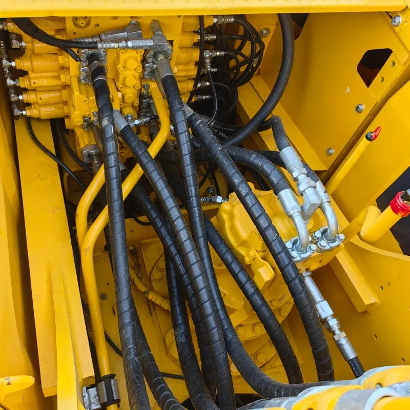 二手小松220-8N1挖掘机