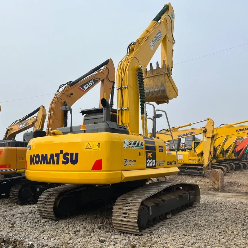 二手小松220-8挖掘机