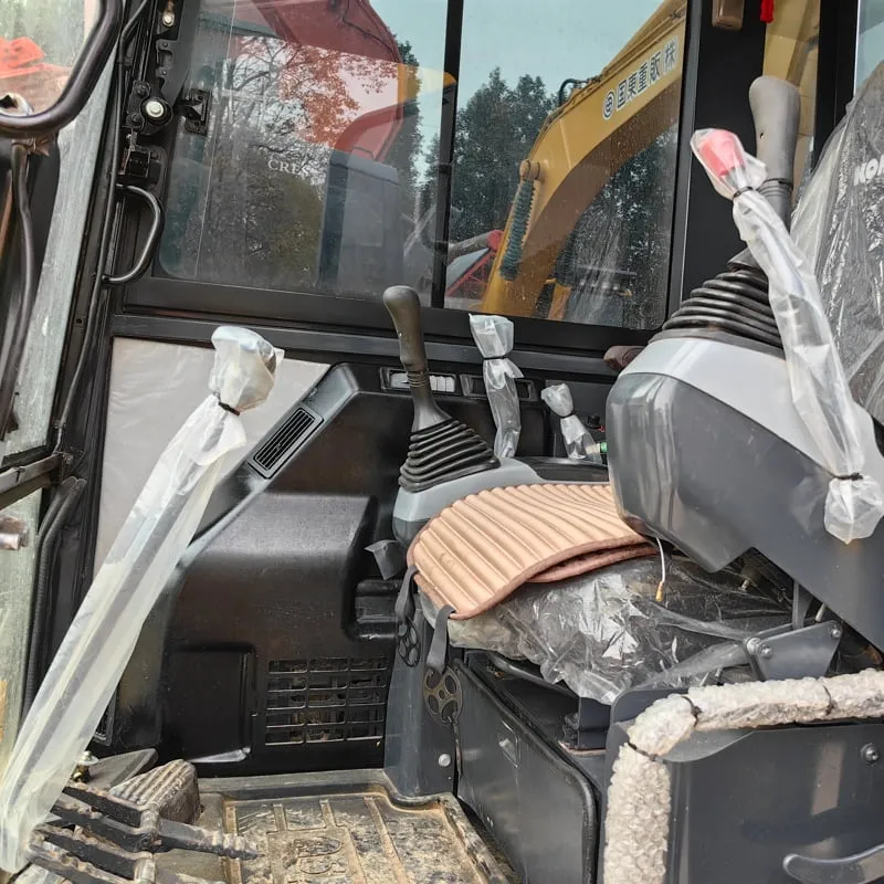 二手小松56-7挖掘机