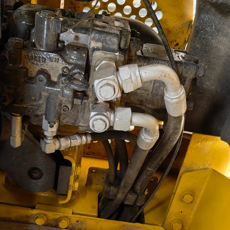 二手小松56-7挖掘机