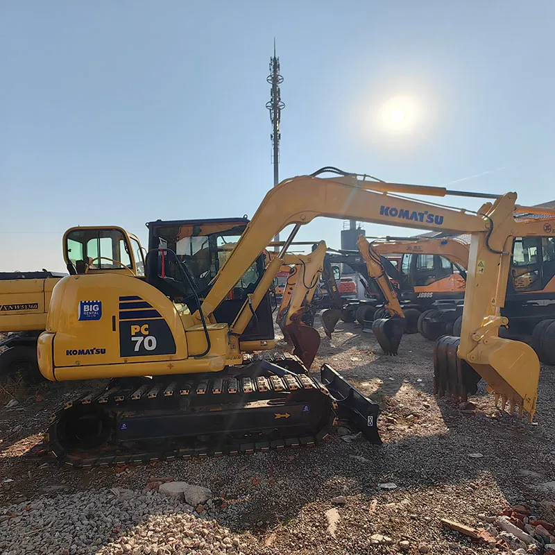 二手小松70-8挖掘机