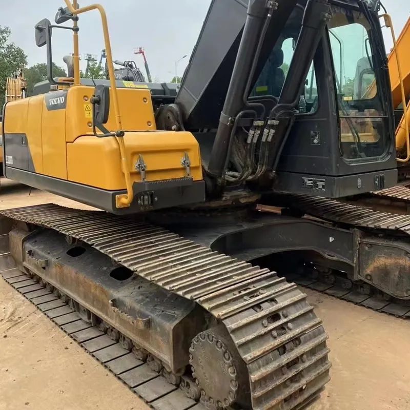 二手沃尔沃200挖掘机