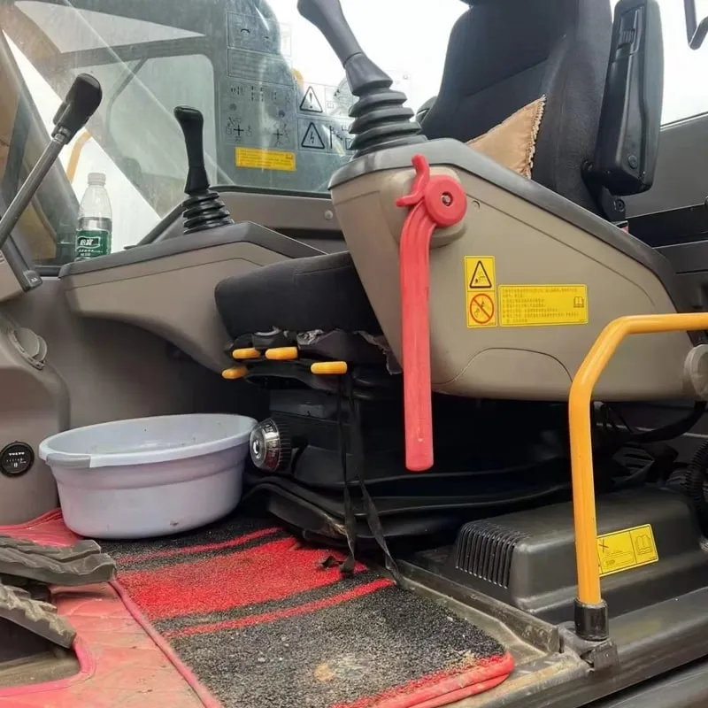 二手沃尔沃200挖掘机