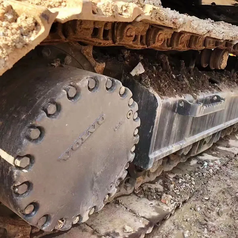 二手沃尔沃250挖掘机